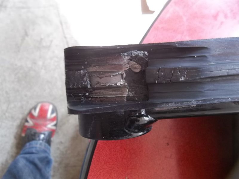 Bras oscillant pour Suzuki vz 800 marauder