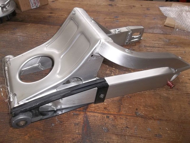 Bras oscillant Yamaha R6 2001-02