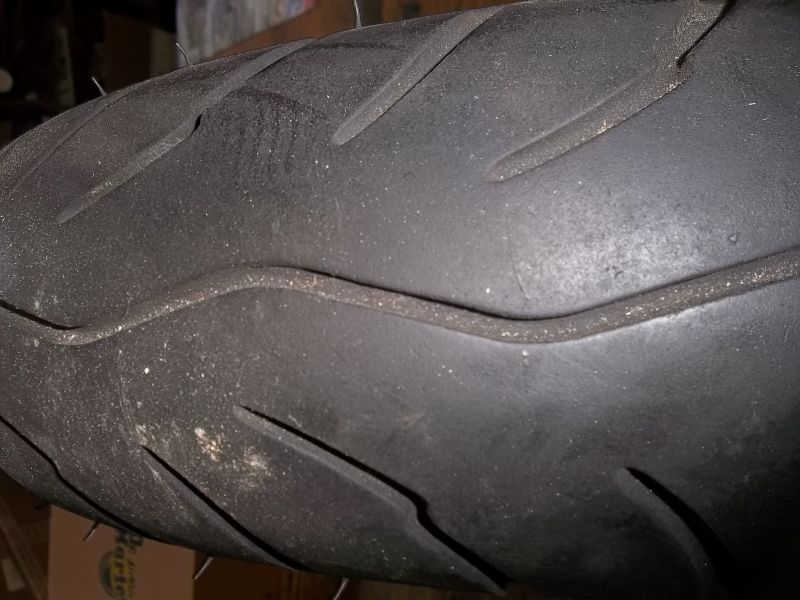 Pneu avant pour scooter Dunlop D305F 110/90-13