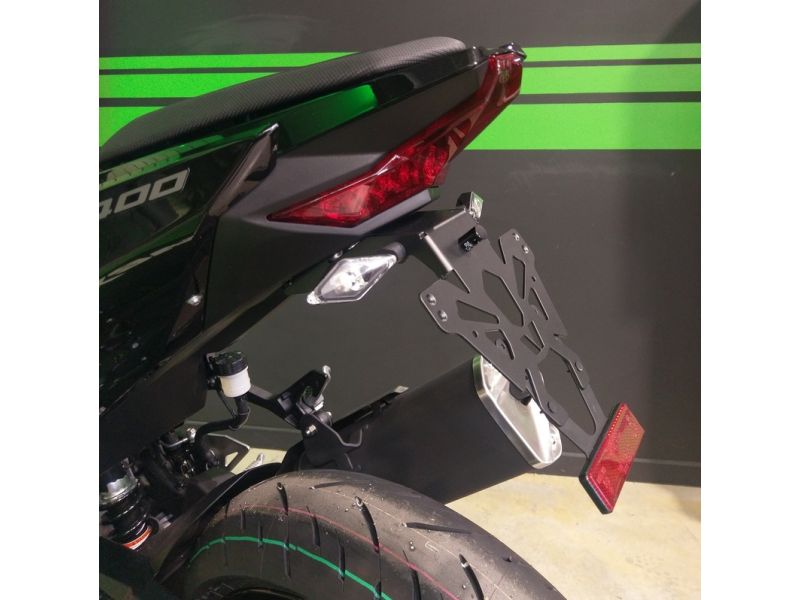 Support de plaque V PARTS noir Kawasaki Ninja 400