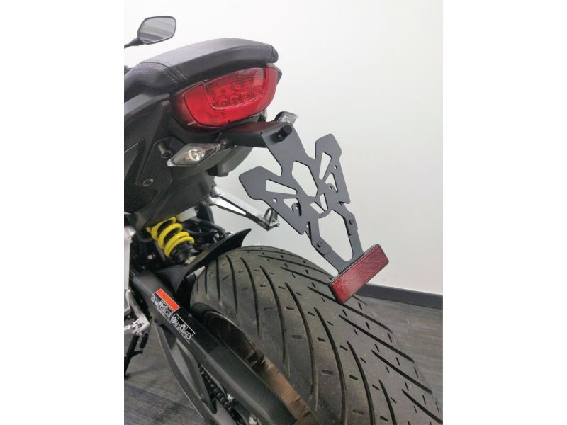 Support de plaque V PARTS noir Honda CB650R