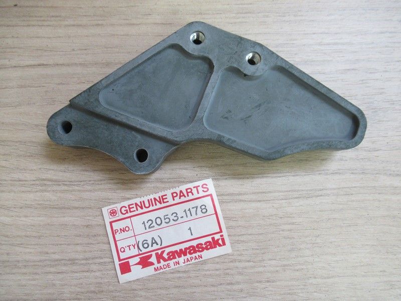 Guide chaîne droit Kawasaki 80 KX 1986-1987 (12053-1178)