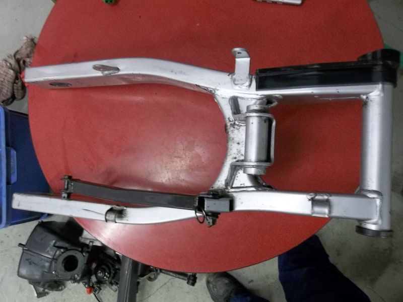 Bras oscillant Suzuki 500 gse