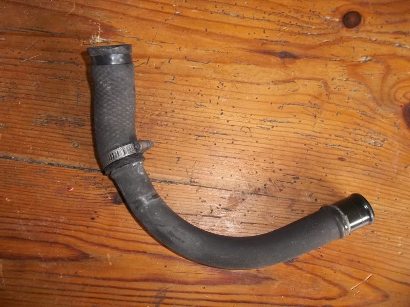Conduit d'eau inférieur gauche pour Kawasaki 1000 GTR