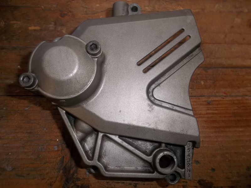 Carter de sortie de boite pour Suzuki 400 Bandit