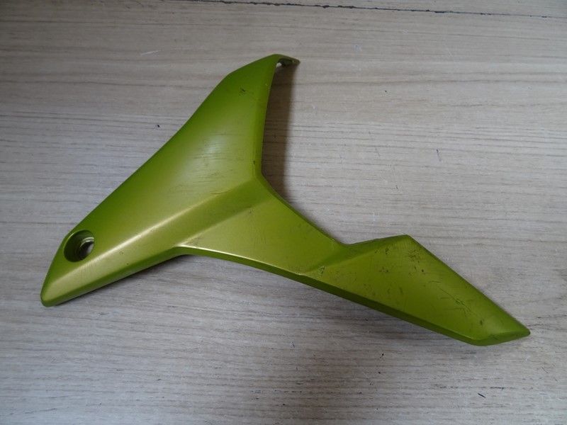 Habillage radiateur droit Suzuki 750 GSR 2011-2016 (47533-08J0)