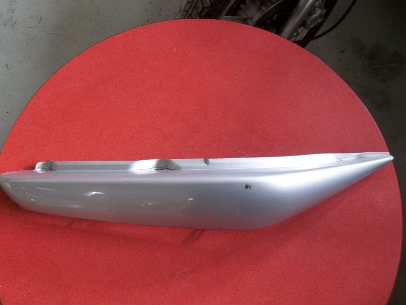 Cache latéral droit Kawasaki 650 er6n