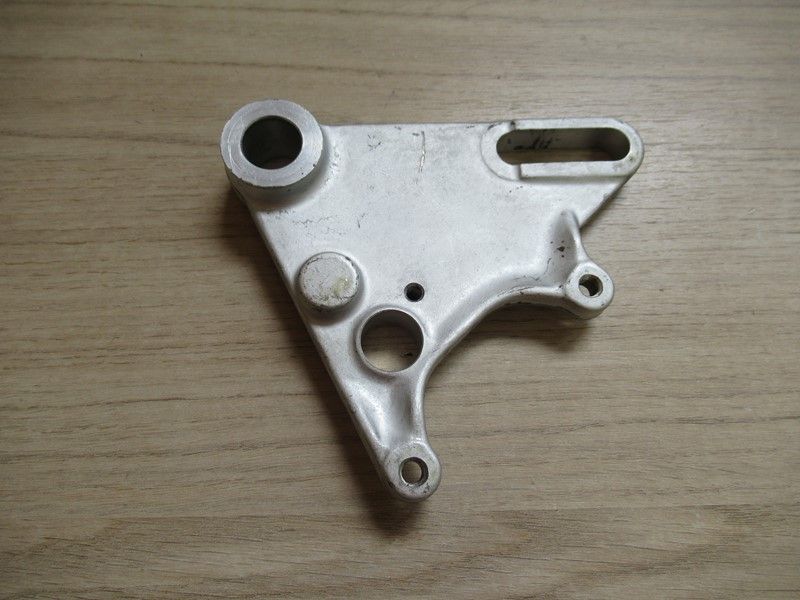 Support d'étrier de frein arrière Aprilia ETV 1000 Caponord 2001-2007