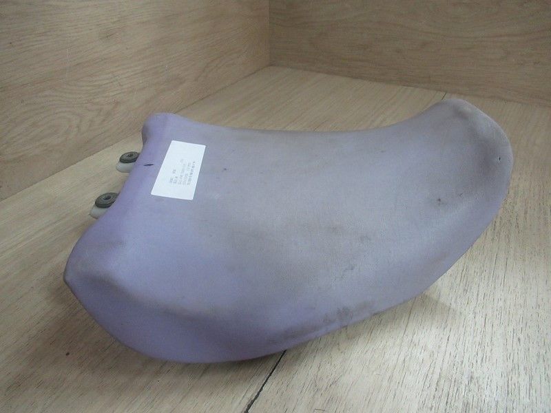 Selle pilote Suzuki 750 GSXR 1992-1995 (45111-17E) basse