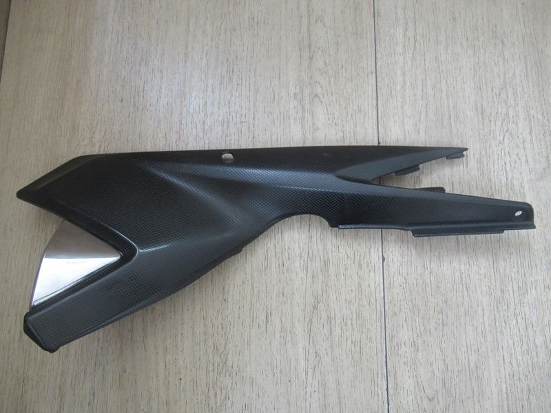 Cache latéral droit Suzuki 650 Bandit 2009-2012 (47111-46H)