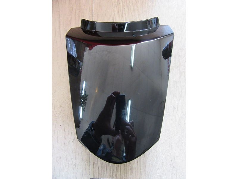 Raccord de coque arrière Suzuki GW 250 Inazuma 2013-2017 (47311-48H00-YAY)