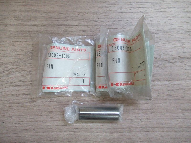 Jeu de 4 axes de piston Kawasaki Z400FII 1994 (13002-1005)