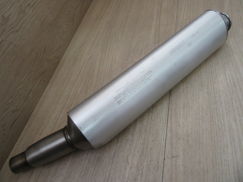Silencieux gauche Ducati 916 Monster S4 2001-2003 (574.1.050.2B)