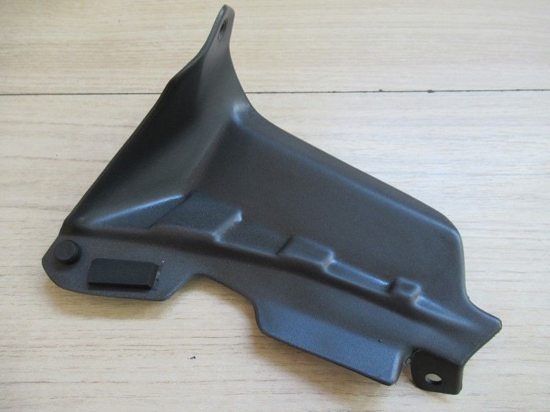 Déflecteur gauche Aprilia ETV 1000 Caponord 2001-2007