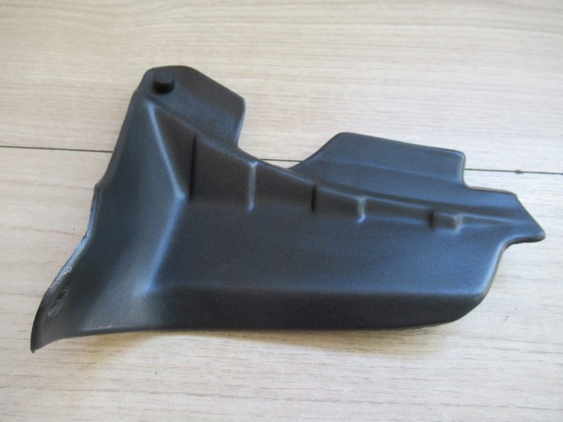 Déflecteur droit Aprilia ETV 1000 Caponord 2001-2007