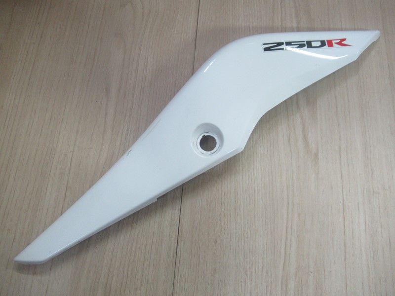 Carénage coque arrière gauche Honda 250 CBR R 2011-2013 (83680-KPP-T000)