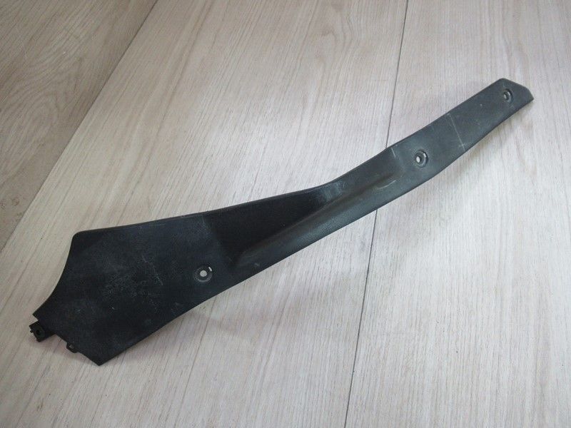 Garniture gauche Suzuki 1100 GSXR 1993-1995 (94426-46E0)