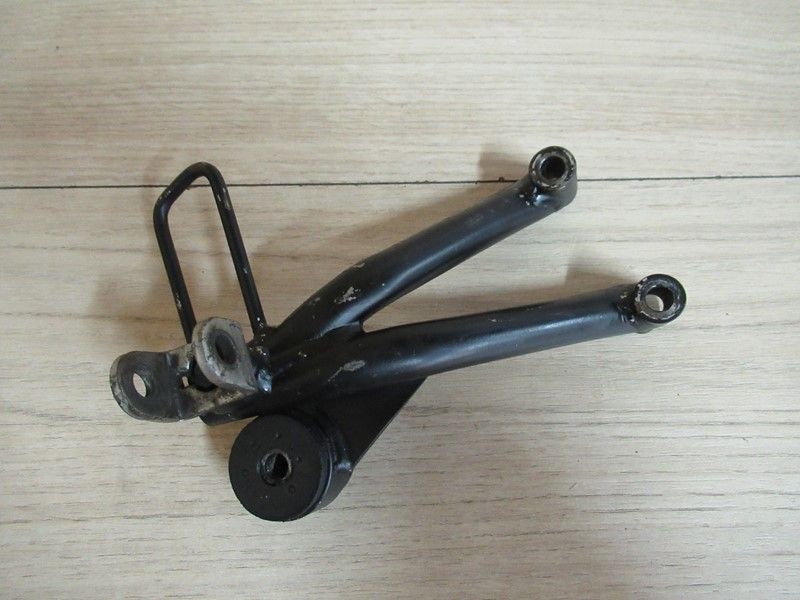 Platine de repose-pied arrière droit Suzuki RF600R 1993-1996