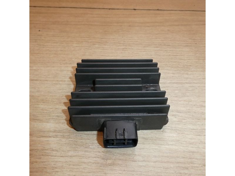 Régulateur Kawasaki ER6 N 2006 à 2008