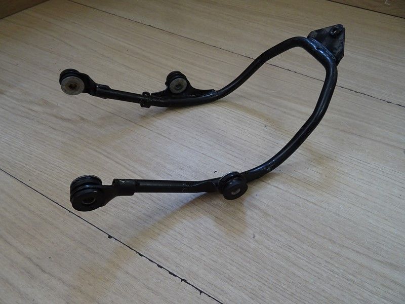 Armature de garde boue arrière Honda XLV 600 Transalp type PD06 1987/1996 (80105MM9000)
