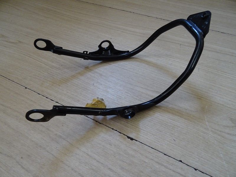 Armature de garde boue arrière Honda XLV 600 Transalp type PD06 1987/1996 (80105MM9000)