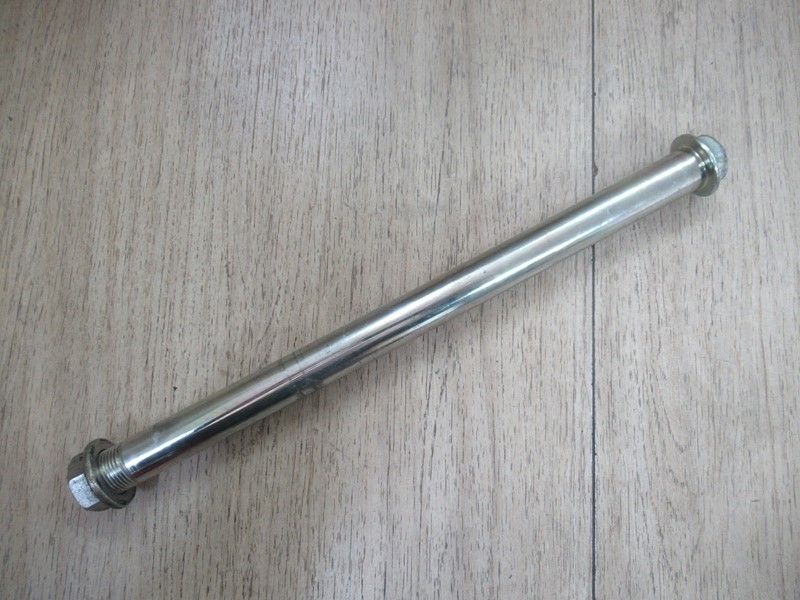 Axe de bras oscillant Kawasaki ER6 F/N 2012-2016