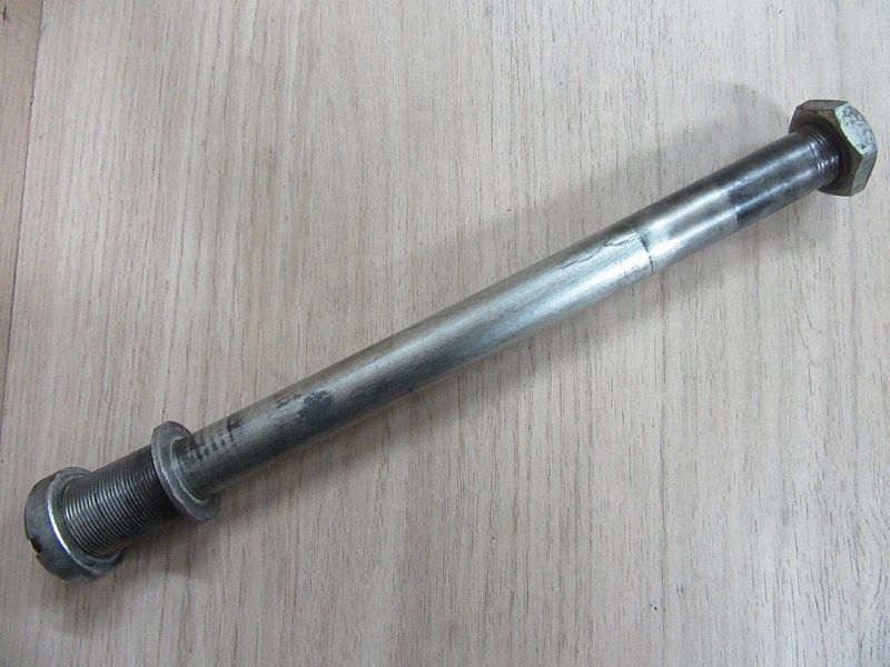 Axe de bras oscillant Suzuki 750 GSXR SRAD 1996-1999