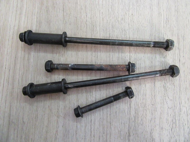 Axes moteur Suzuki 600 DR (SN41A) 1985-1989