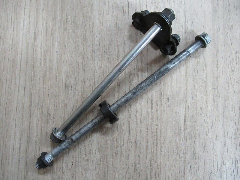 Axes moteur Kawasaki Z750 2004-2006