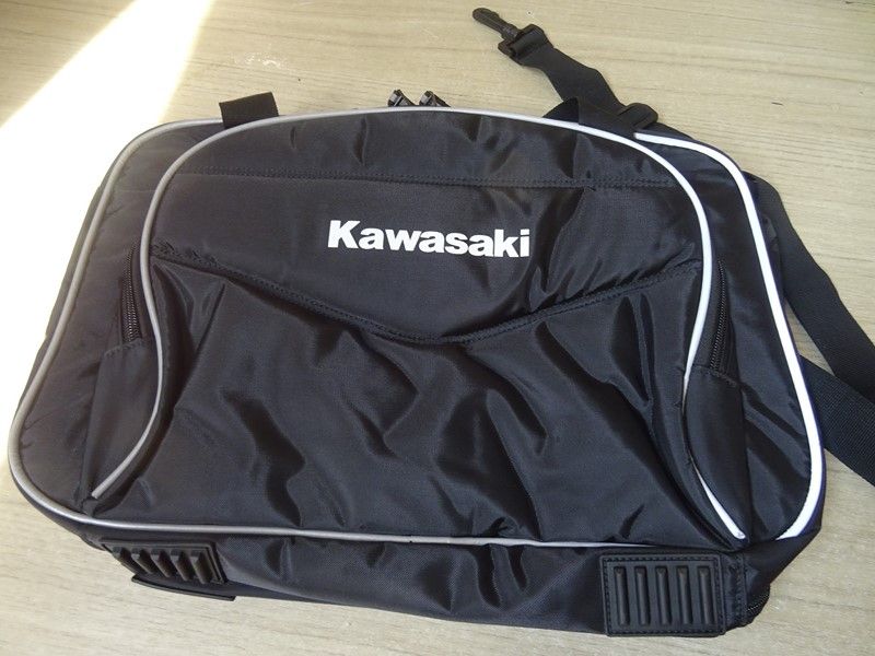 Sac pour topcase E470 en accessoire d'origine Nombreuses kawasaki