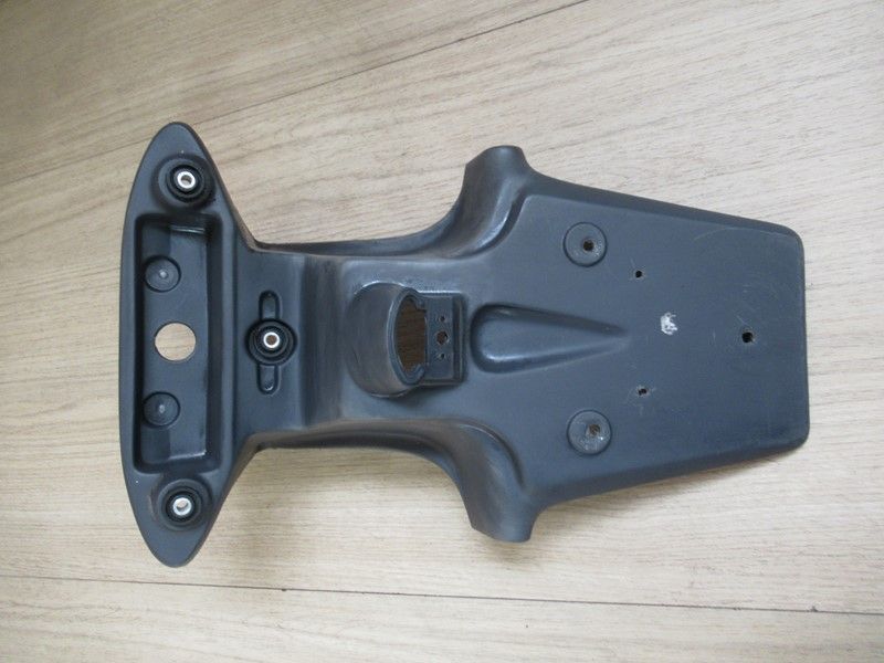 Bavette arrière Aprilia 650 Pegaso 1997/2000 ML00 ( AP101452)