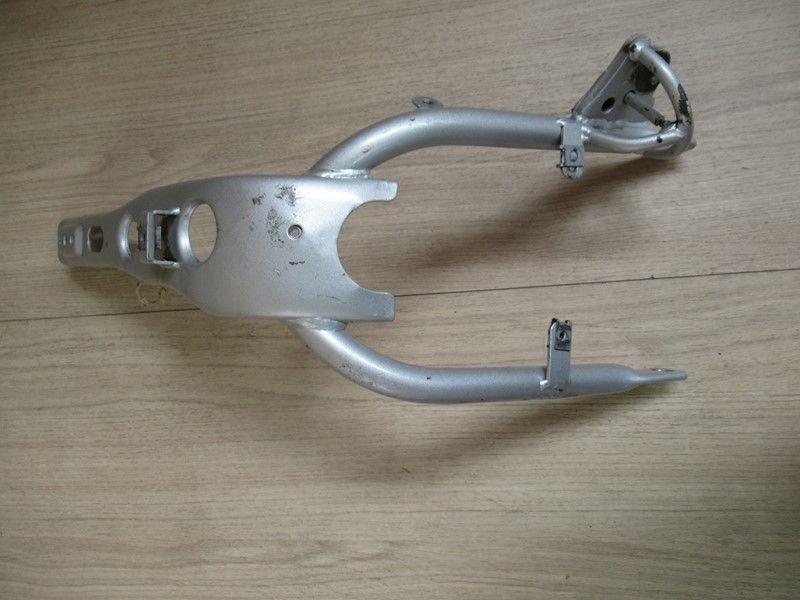 Berceau inférieur de cadre Aprilia 650 Pegaso 1997/2000 ML00
