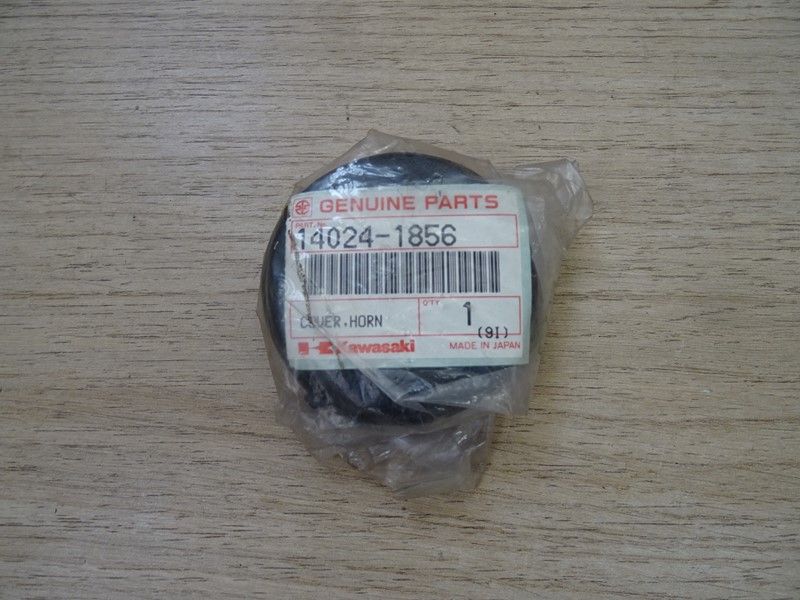 Bouchon klaxon Kawasaki Mule KAF300,540,620 2000-2007 (14024-1856)