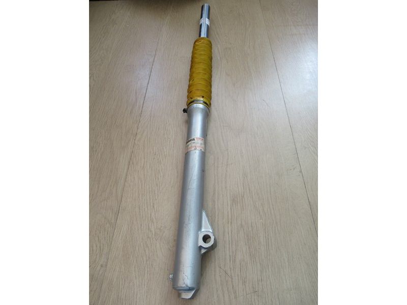 Bras, tube de fourche droit Yamaha 125 DTLC Tenere (2VW) 1989-1992
