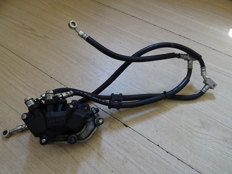 Etrier de frein avant avec flexibles Suzuki UH 125 Burgman 2007/2015