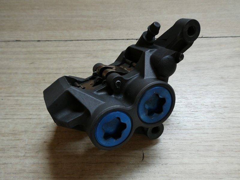 Etrier de frein avant droit Yamaha 1300 XJR 1999/2006 5EA
