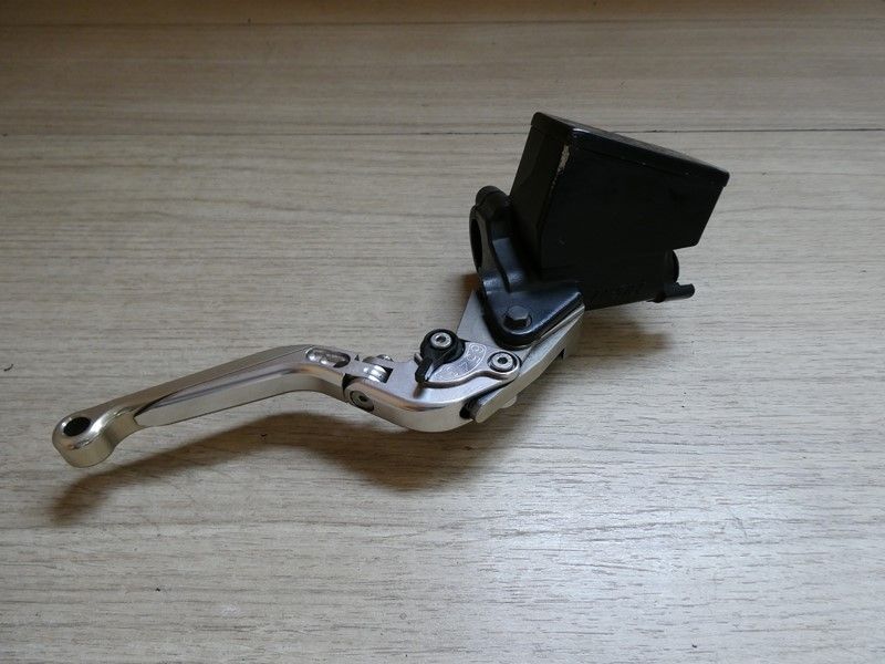 Maître cylindre de frein avant Suzuki 1300 GSXR 2008/2013 CH135