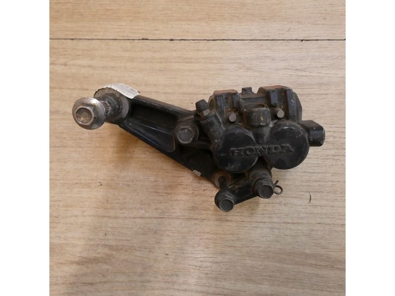 Etrier de frein avant gauche Honda VF750S RC07 1983 à 1986