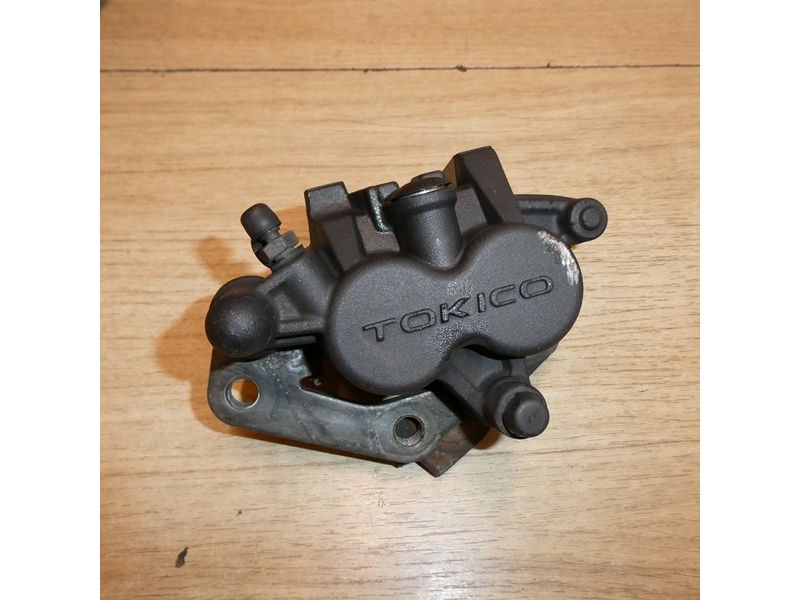 Etrier de frein avant gauche Kawasaki ER6 N 2006 à 2008