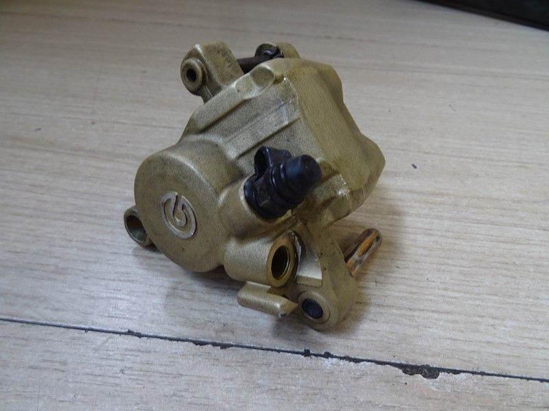 Etrier de frein arrière Honda CB 500 type PC32 1996/2003 