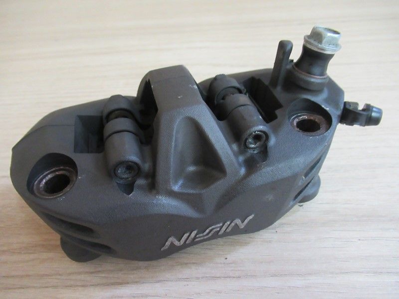Étrier de frein avant droit Kawasaki ZZR 1400 2006-2011