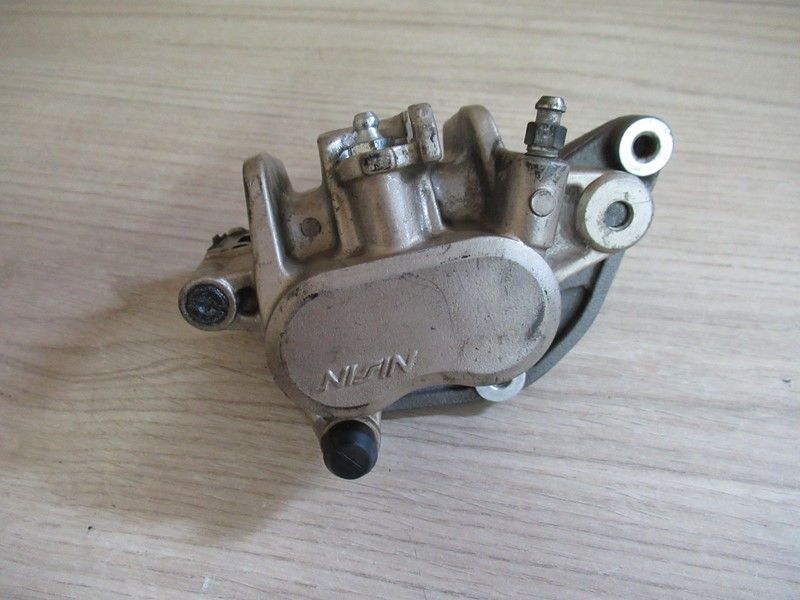 Étrier de frein avant droit Honda CBF 600 Hornet 1998-2002