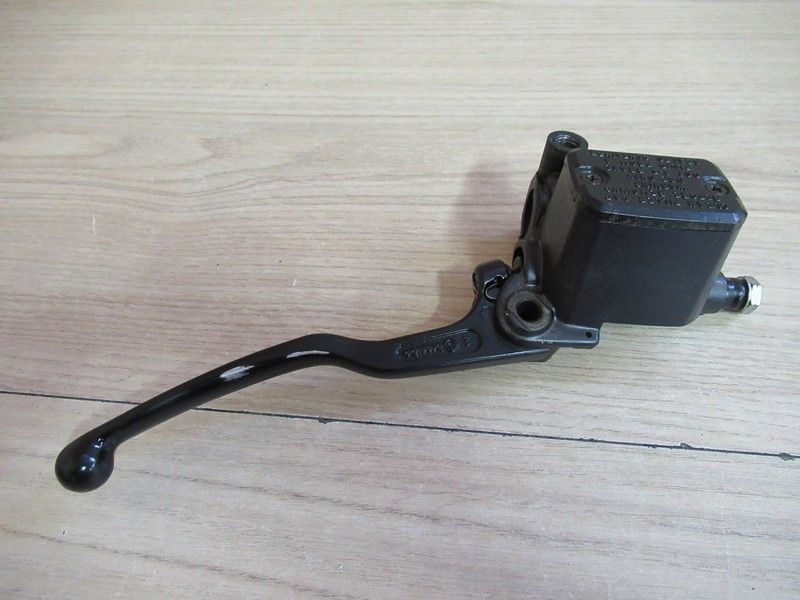Maître-cylindre de frein avant Ducati 695 Monster 2006-2008