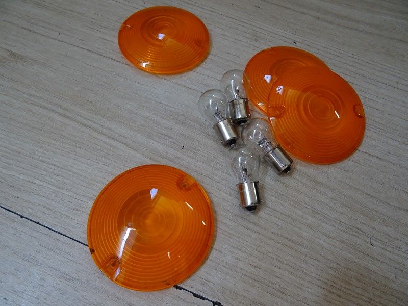 Jeu de 4 cabochons origine et ampoules de clignotants Harley Davidson divers