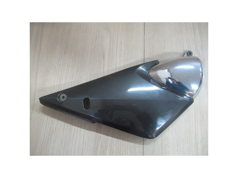 Cache latéral droit Suzuki 600 Bandit 2000-2004