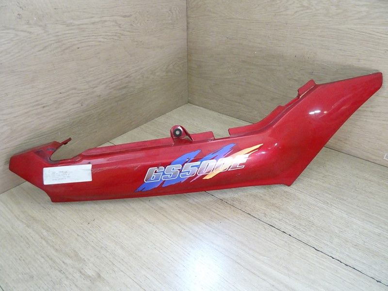 Cache latéral droit Suzuki 500 GSE type GM51A 1989/1999 (47111-01D00)