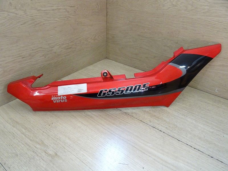 Cache latéral droit Suzuki 500 GSE type GM51A 1989/1999 (47111-01D00)