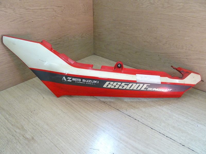 Cache latéral gauche Suzuki 500 GSE type GM51A 1989/1999 (47211-01D00)