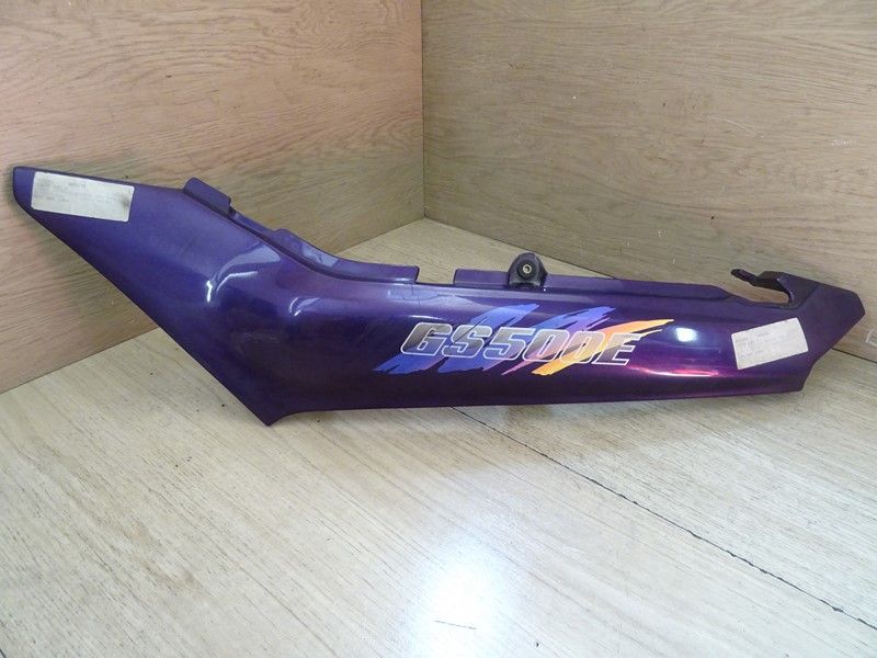 Cache latéral gauche Suzuki 500 GSE type GM51A 1989/1999 (47211-01D00)