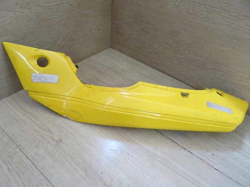 Cache latéral gauche Suzuki RF600R type GN76D 1993/1996 (47211-21E00)